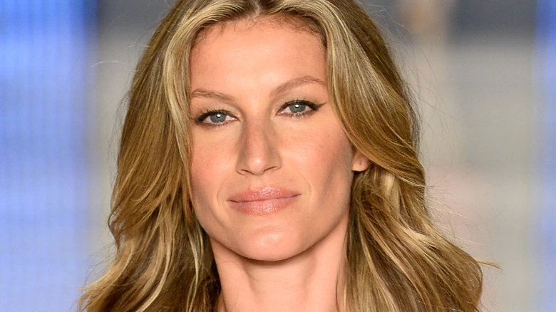 Shocking! Gisele Bündchen Spotted Without Her Wedding Ring amid divorce rumours with Tom Brady